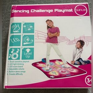 Girls dancing play mat